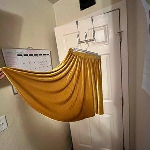 Velvet gold swing skirt